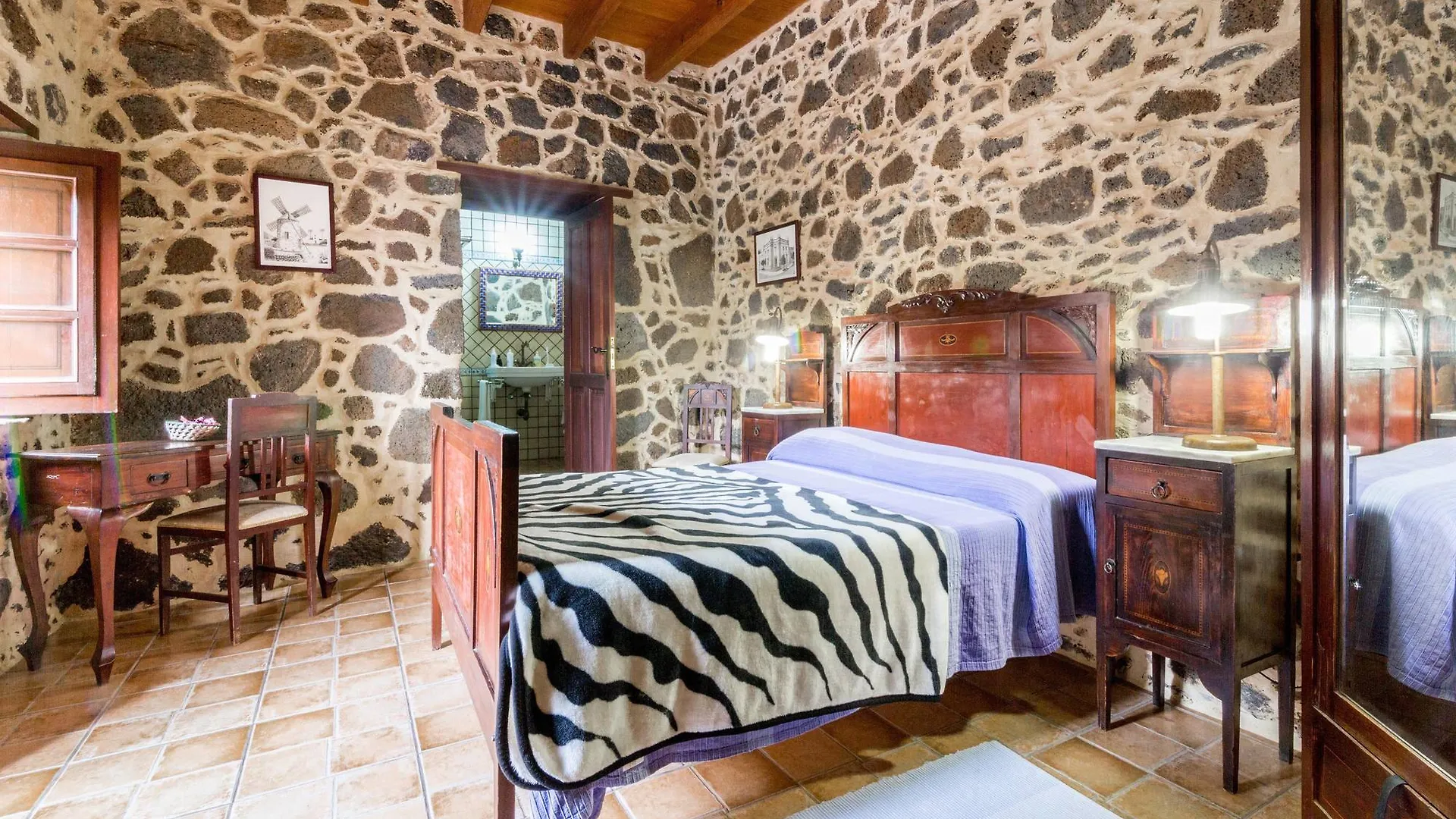 Guest house Hotel Rural Restaurante Mahoh Villaverde